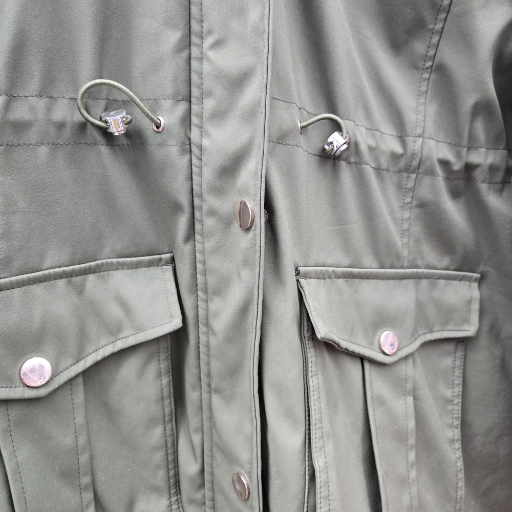 olive green winter parka features a warm, mixed-texture lining designed for cold - Picture 8 of 8